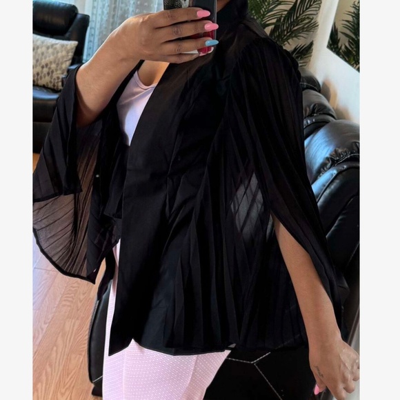 Classic Black Pleated Split Sleeve Open Front Blazer - Picture 3 of 7